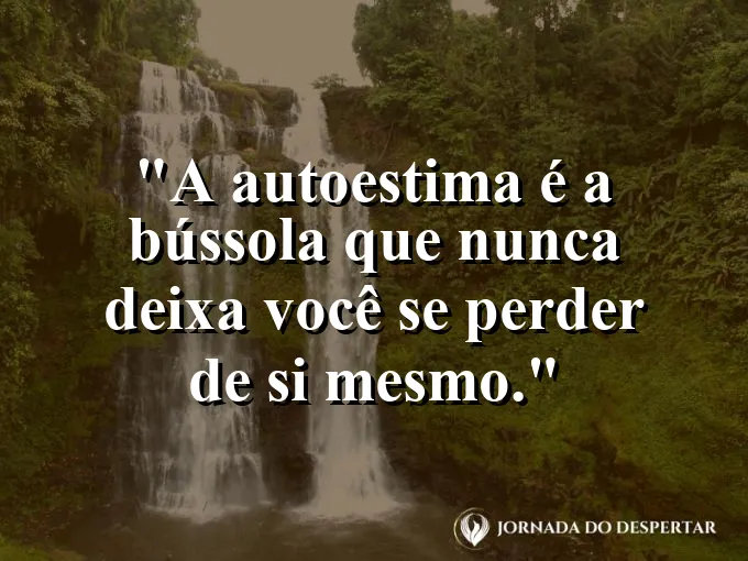 Uma bússola dourada sobre um fundo de veludo azul escuro.
