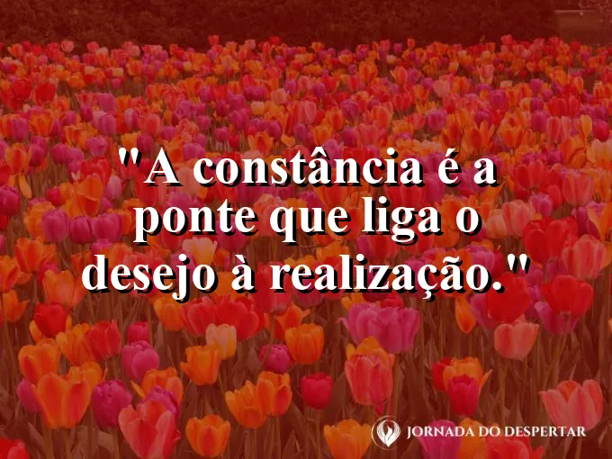 Uma ponte de pedras sólidas atravessando um vale profundo.