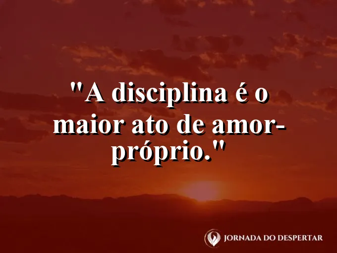 Um par de tênis de corrida na porta de casa ao amanhecer.