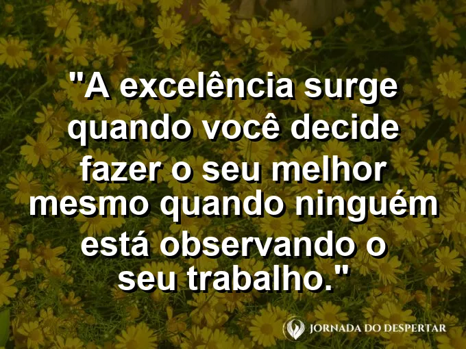 Um artesão trabalhando com precisão milimétrica em uma joia rara sob a luz de uma pequena luminária de mesa.