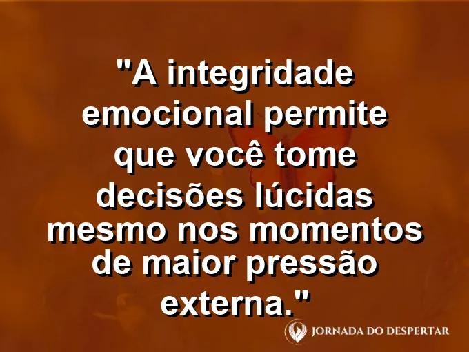 Um farol sólido resistindo às ondas gigantes de um mar revolto durante uma tempestade noturna com raios suaves.