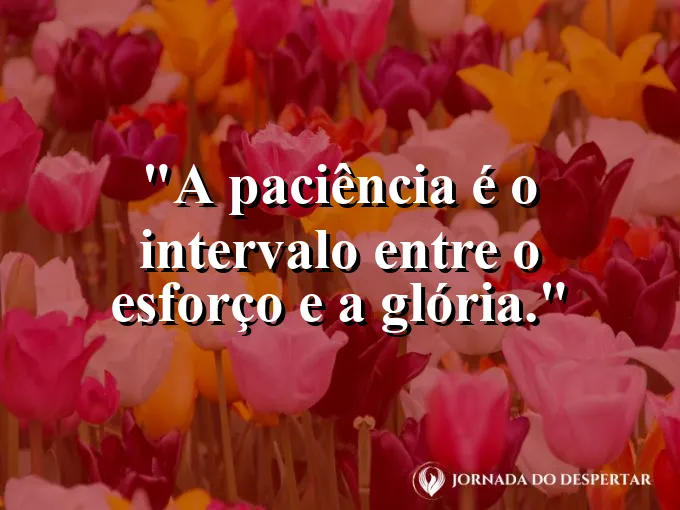 Relógio de areia com areia dourada caindo lentamente.