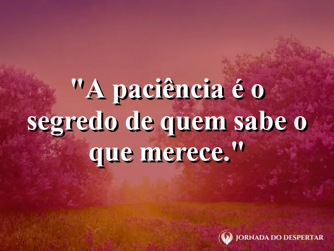 Mão tocando levemente a superfície de um lago tranquilo.