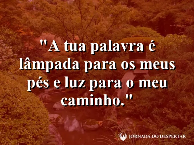 Caminho na floresta iluminado por uma lanterna antiga com texto bíblico sobre a luz da palavra.