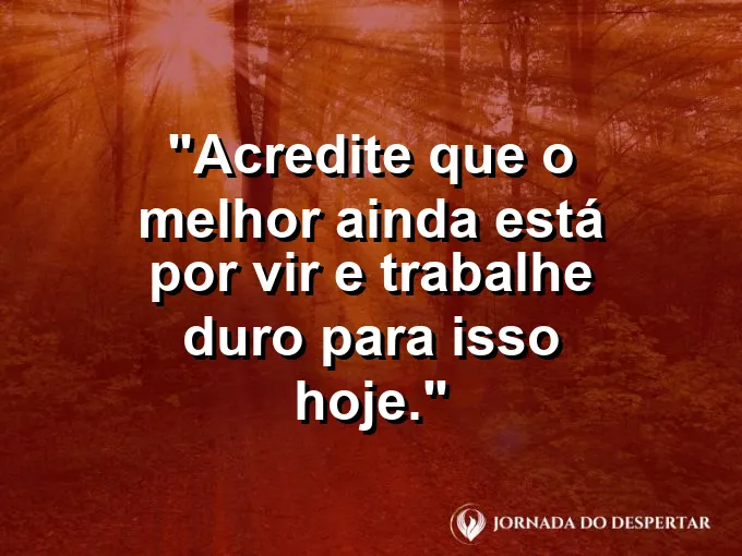 O nascer do sol visto através das janelas de vidro de um arranha-céu moderno em uma metrópole vibrante.