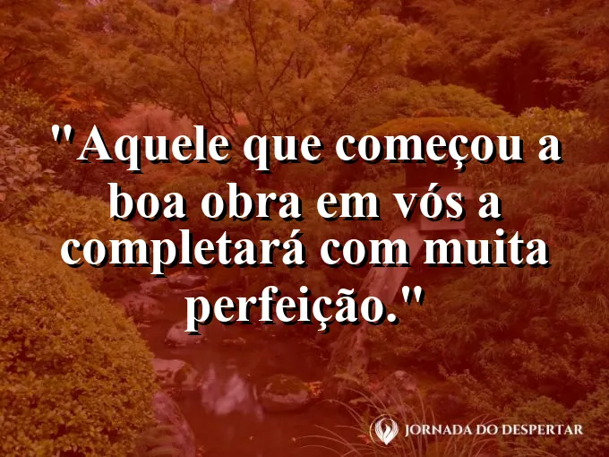 Escultor trabalhando em uma peça de mármore com frase sobre a obra completa de Deus.