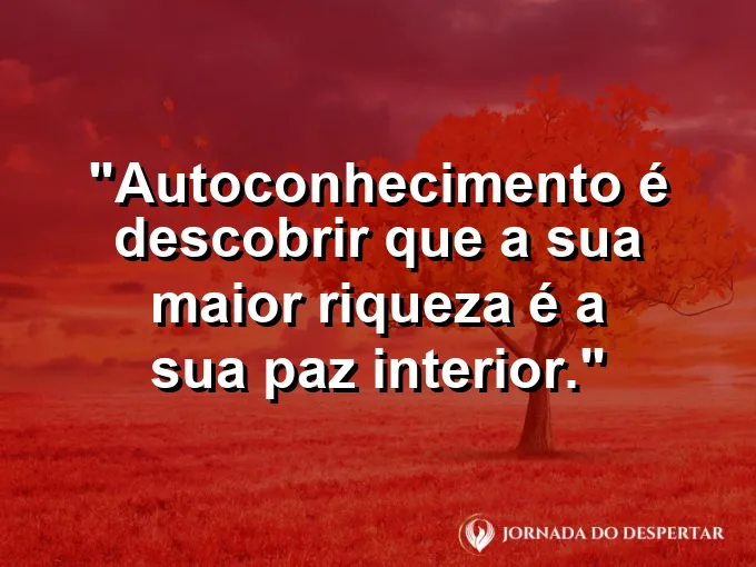 Uma pessoa sentada no topo de uma colina respirando fundo.