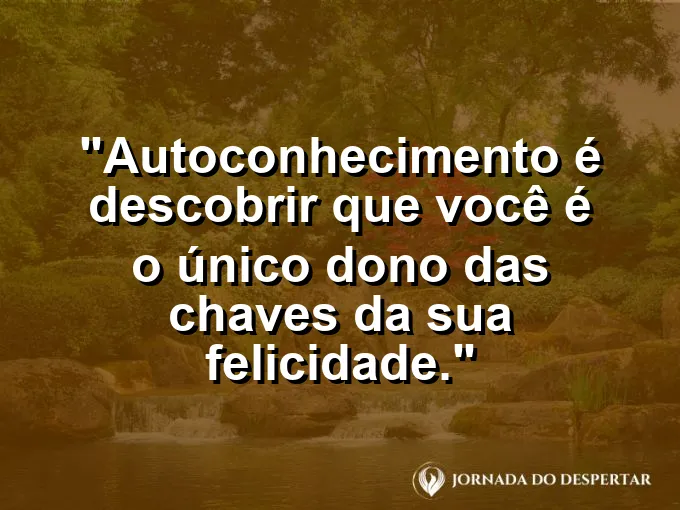 Uma mão segurando uma chave antiga em direção a uma porta de luz.
