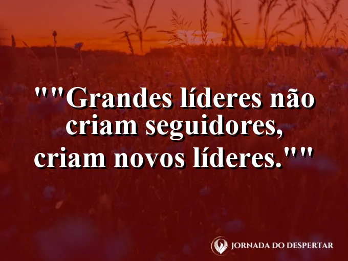 Uma tocha acendendo outra tocha no escuro.