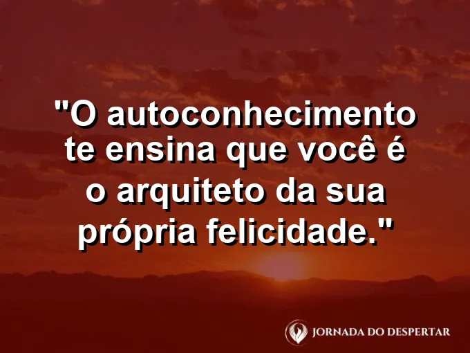 Mãos esculpindo uma peça de argila com paciência e foco.