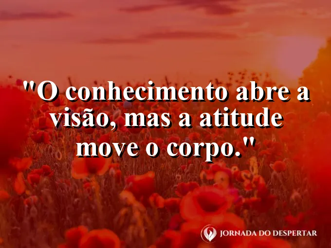 Chave dourada ao lado de um mapa de navegação antigo.