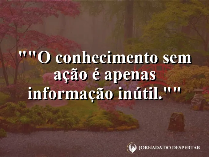 Livro aberto com uma ferramenta de marceneiro ao lado.