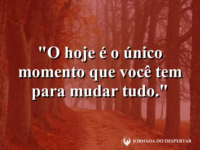 Ampulheta com areia dourada escorrendo no tempo presente.