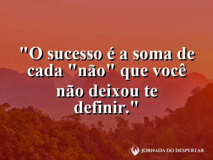 Planta crescendo solitária em meio a um deserto de areia.