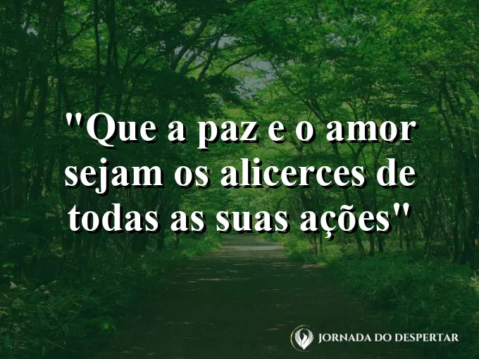Duas mãos formando o símbolo de um coração em frente ao sol que nasce no horizonte hoje.
