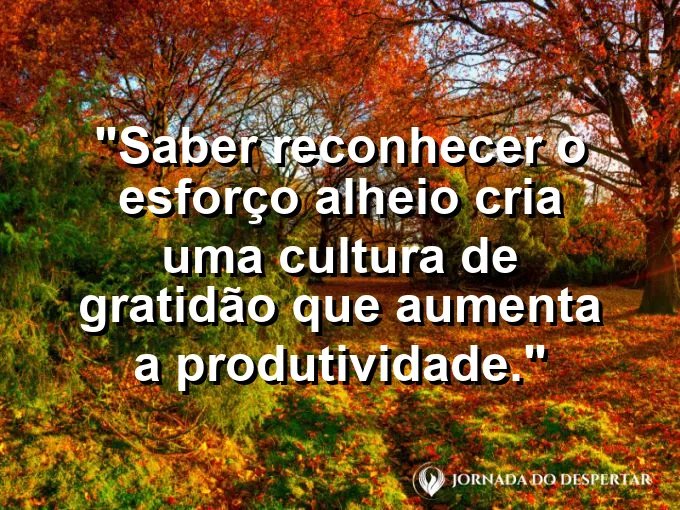 Troféu de luz sobre uma mesa de trabalho compartilhada com frase sobre reconhecimento e produtividade.