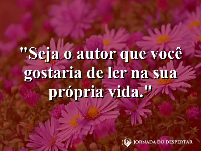 Mão segurando uma caneta-tinteiro sobre um livro em branco.
