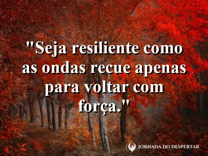 Ondas quebrando suavemente em uma praia deserta e paradisíaca.