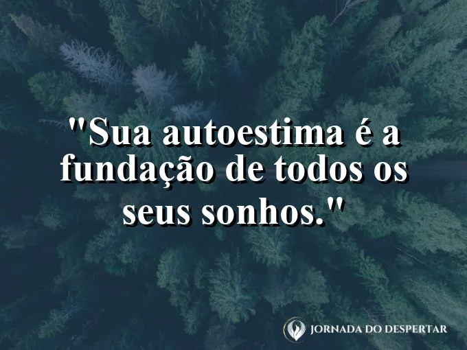 Um carvalho antigo com raízes profundas e galhos altos.