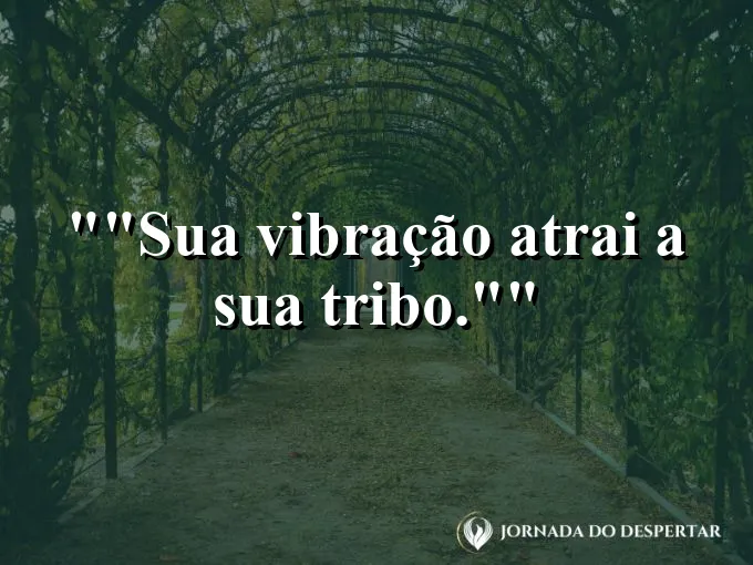 Círculo de pessoas unidas sob a luz de uma fogueira.