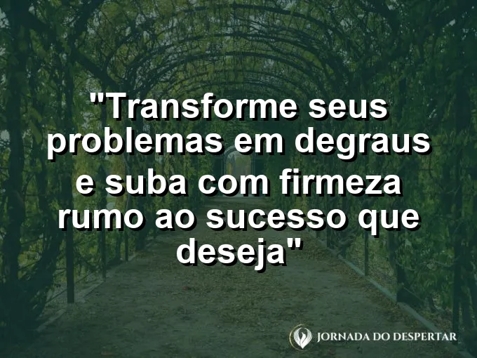 Escadaria de pedra antiga subindo em direção a um portal de luz clara em jardim calmo.